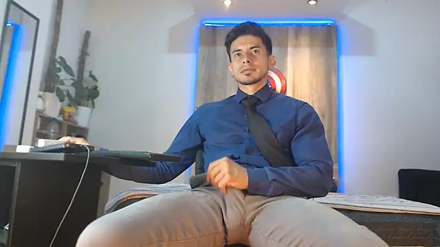 Snapshot of Andrew_4_ chatting on 5, 2, 2026 Andrew 4 online show from 5, 2, 2026