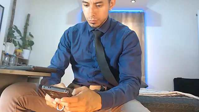 Snapshot of Andrew_4_ chatting on 8, 2, 2026 Andrew 4 online show from 8, 2, 2026