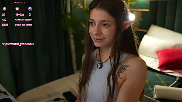 Eille Elfie online show from 15, 12, 2025