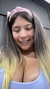 Snapshot of BA_BYY chatting on 7, 1, 2026 BA BYY online show from 7, 1, 2026