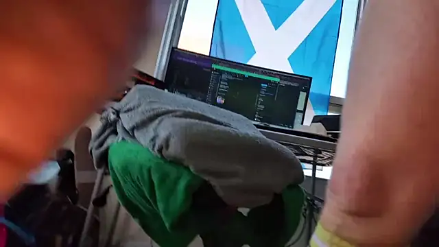 Snapshot of fisthole4dilfs chatting on 11, 3, 2025 fisthole4dilfs online show from 11, 3, 2025