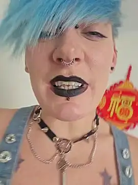 Snapshot of PinkTheHawk chatting on 1, 12, 2024 PinkTheHawk online show from 1, 12, 2024