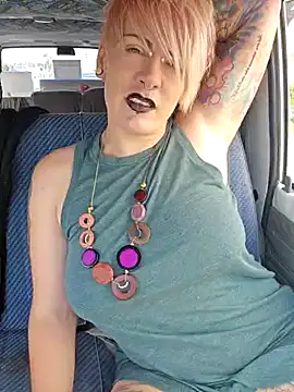 Snapshot of PinkTheHawk chatting on 24, 1, 2025 PinkTheHawk online show from 24, 1, 2025