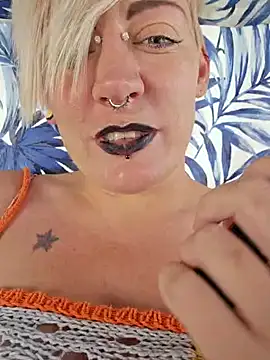 Snapshot of PinkTheHawk chatting on 7, 2, 2025 PinkTheHawk online show from 7, 2, 2025