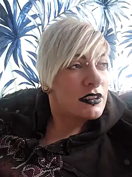 Snapshot of PinkTheHawk chatting on 12, 2, 2025 PinkTheHawk online show from 12, 2, 2025