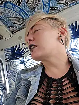 Snapshot of PinkTheHawk chatting on 21, 2, 2025 PinkTheHawk online show from 21, 2, 2025