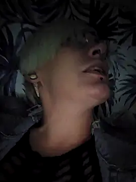 Snapshot of PinkTheHawk chatting on 9, 3, 2025 PinkTheHawk online show from 9, 3, 2025