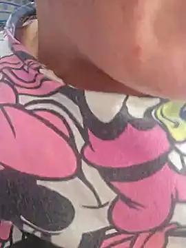 Snapshot of PinkTheHawk chatting on 9, 3, 2025 PinkTheHawk online show from 9, 3, 2025