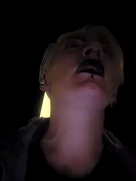 Snapshot of PinkTheHawk chatting on 16, 3, 2025 PinkTheHawk online show from 16, 3, 2025