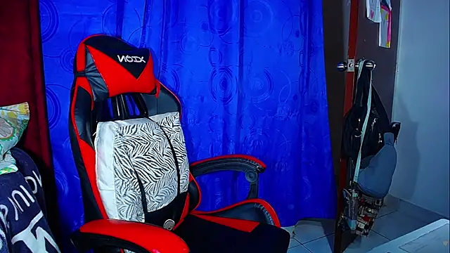 DanisaBrown online show from 12, 2, 2026