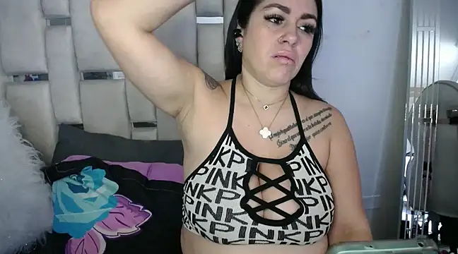 Snapshot of chelaqueen_ chatting on 30, 1, 2025 chelaqueen online show from 30, 1, 2025