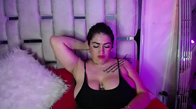 Snapshot of chelaqueen_ chatting on 14, 3, 2025 chelaqueen online show from 14, 3, 2025