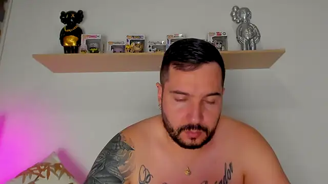 Snapshot of camilo_restrepo21 chatting on 21, 10, 2025 camilo restrepo21 online show from 21, 10, 2025