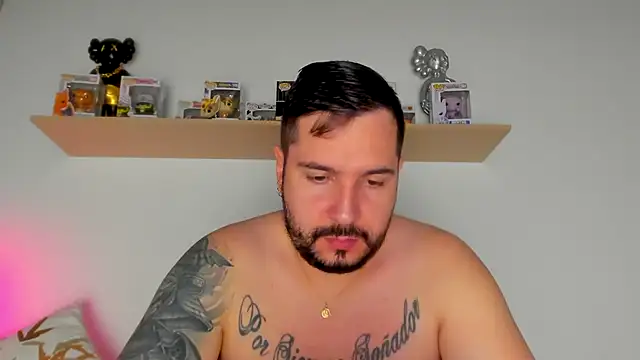 Snapshot of camilo_restrepo21 chatting on 17, 12, 2025 camilo restrepo21 online show from 17, 12, 2025