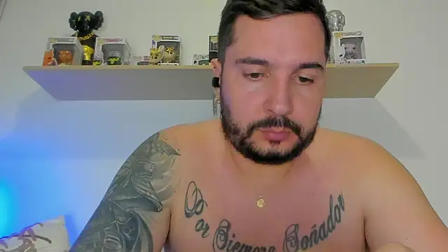 camilo restrepo21 online show from 8, 4, 2026