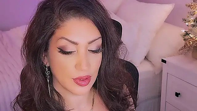 Snapshot of Wonderful_Woman chatting on 19, 12, 2025 Wonderful Woman online show from 19, 12, 2025