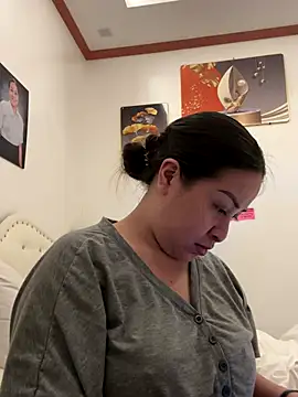 Tightwetholesxx online show from 27, 11, 2025