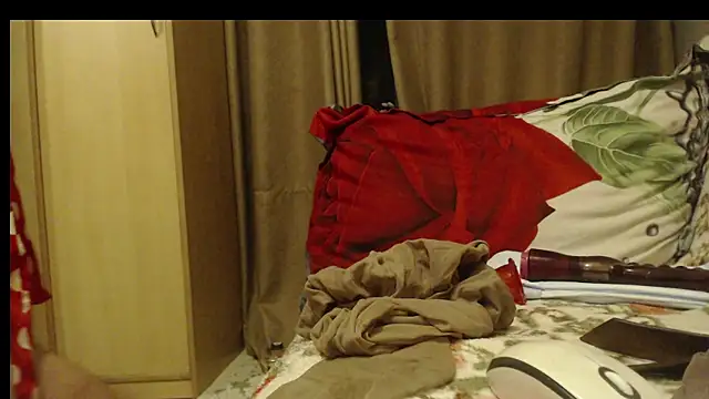 Snapshot of larawet chatting on 3, 1, 2025 larawet online show from 3, 1, 2025