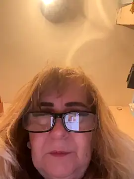 Irina2909xh online show from 28, 9, 2025