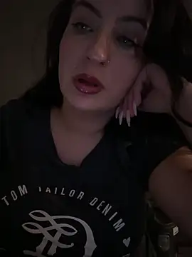 Snapshot of itsCassie chatting on 16, 3, 2025 itsCassie online show from 16, 3, 2025