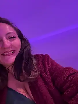 Snapshot of itsCassie chatting on 4, 2, 2026 itsCassie online show from 4, 2, 2026