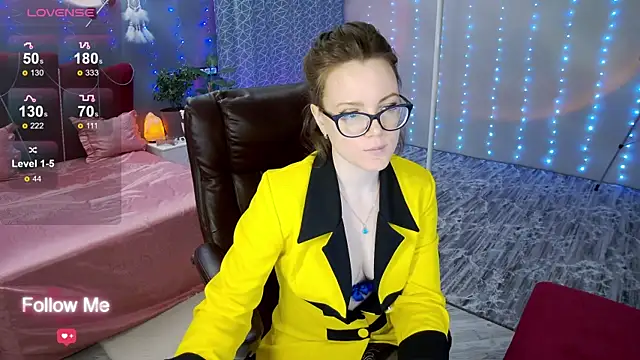 AngelaWhiti online show from 8, 1, 2025