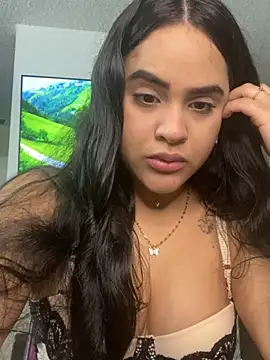 Snapshot of Maria_ruiz chatting on 7, 1, 2025 Maria ruiz online show from 7, 1, 2025