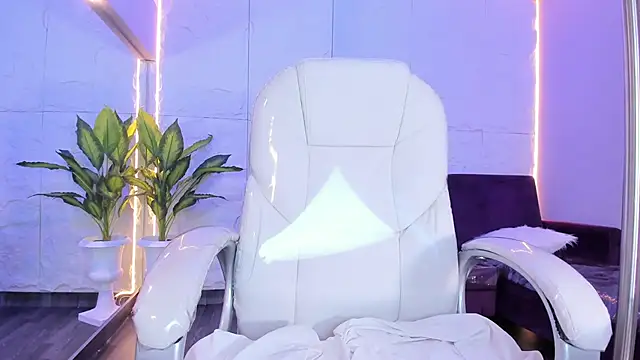 Snapshot of Alexis_camX chatting on 22, 3, 2025 Alexis camX online show from 22, 3, 2025