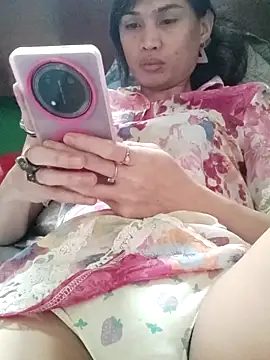 QueenSoreal online show from 12, 2, 2026