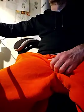 verylargecock online show from 10, 1, 2026