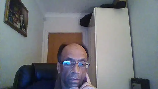 rauncher1 online show from 28, 9, 2025