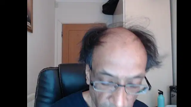 Snapshot of rauncher1 chatting on 6, 6, 2026 rauncher1 online show from 6, 6, 2026
