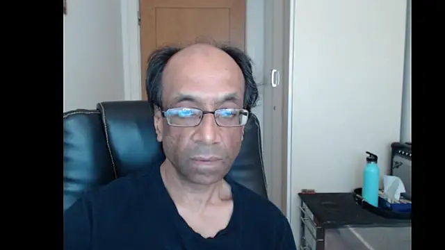 Snapshot of rauncher1 chatting on 13, 7, 2026 rauncher1 online show from 13, 7, 2026