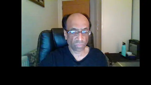 Snapshot of rauncher1 chatting on 18, 7, 2026 rauncher1 online show from 18, 7, 2026