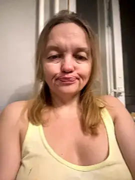 Snapshot of Susanel chatting on 2, 12, 2024 Susanel online show from 2, 12, 2024