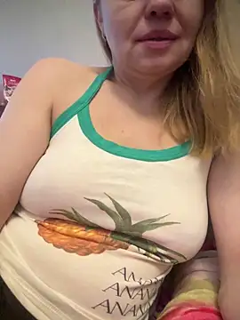 Snapshot of Susanel chatting on 2, 1, 2025 Susanel online show from 2, 1, 2025