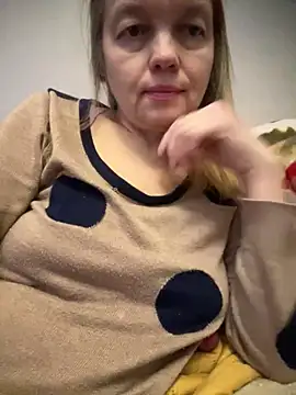 Snapshot of Susanel chatting on 17, 1, 2025 Susanel online show from 17, 1, 2025