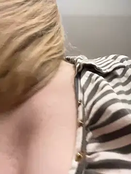 Snapshot of Susanel chatting on 22, 1, 2025 Susanel online show from 22, 1, 2025