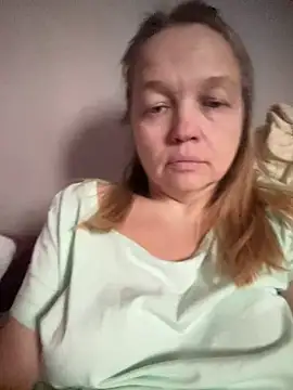 Snapshot of Susanel chatting on 8, 2, 2025 Susanel online show from 8, 2, 2025