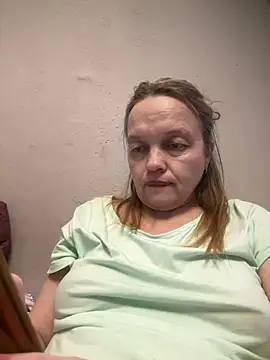 Snapshot of Susanel chatting on 8, 2, 2025 Susanel online show from 8, 2, 2025