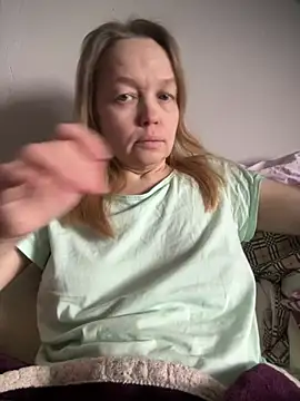 Snapshot of Susanel chatting on 2, 3, 2025 Susanel online show from 2, 3, 2025