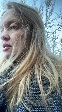 Snapshot of Susanel chatting on 9, 3, 2025 Susanel online show from 9, 3, 2025