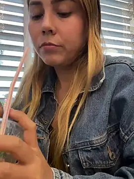 Snapshot of Brittanyrosexx chatting on 27, 12, 2024 Brittanyrosexx online show from 27, 12, 2024