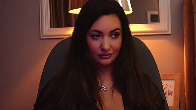 YaaraCollins online show from 25, 10, 2025