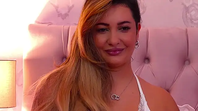 YaaraCollins online show from 13, 12, 2025