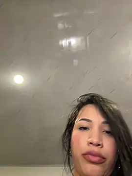 SQUIRTINGQUEEN11 online show from 22, 3, 2026