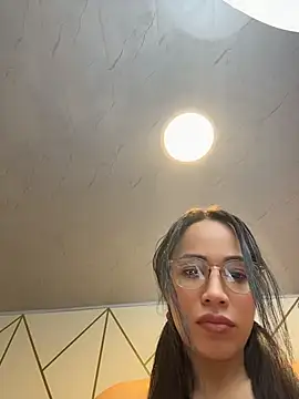 Snapshot of SQUIRTINGQUEEN11 chatting on 9, 7, 2026 SQUIRTINGQUEEN11 online show from 9, 7, 2026