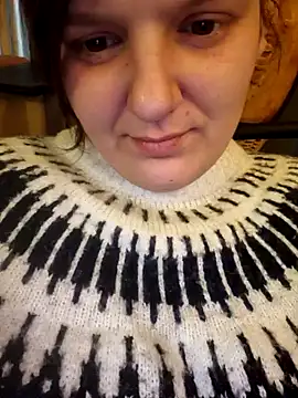 Cutegirlforyou online show from 1, 2, 2025