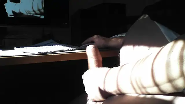 Snapshot of Patzi1 chatting on 17, 12, 2024 Patzi1 online show from 17, 12, 2024