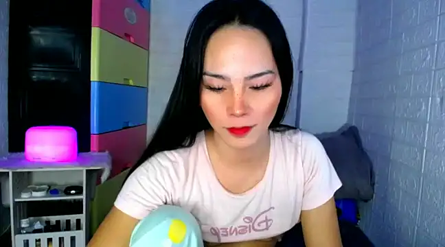 urnaughtydolly69 online show from 20, 12, 2024